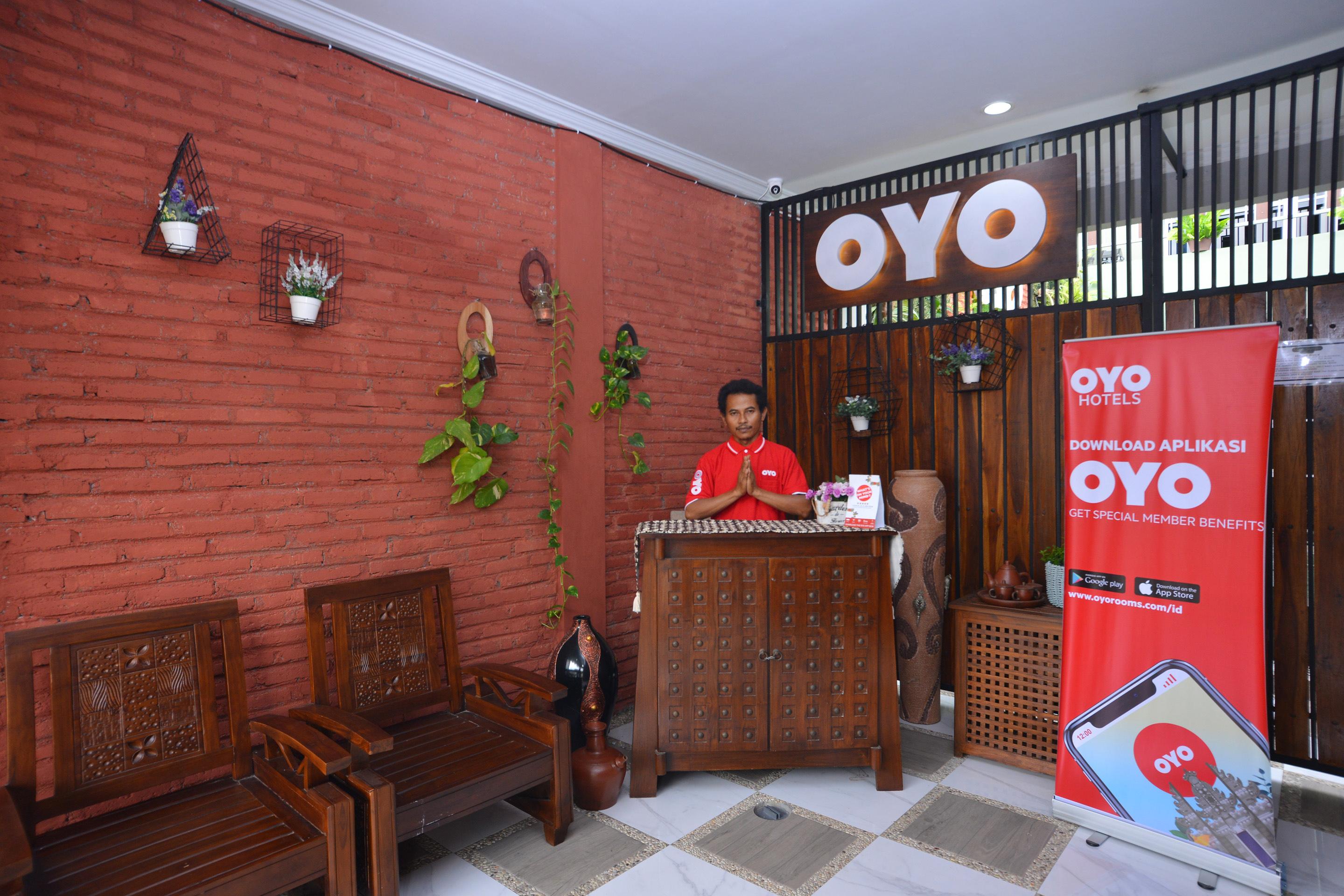 Oyo 583 ロイヤル ゲジャヤン ホームステイ Kejayan エクステリア 写真